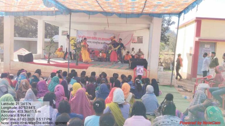 नुक्कड़ नाटक एवं सांस्कृतिक कार्यक्रमों के माध्यम से वन अग्नि रोकथाम के लिए जनजागरूकता अभियान नुक्कड़ नाटक एवं सांस्कृतिक कार्यक्रमों के माध्यम से वन अग्नि रोकथाम के लिए जनजागरूकता अभियान