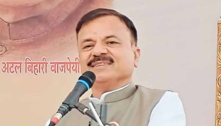 शिक्षा और विकास पर बड़ा फोकस, नई पीढ़ी की मजबूत नींव रखेगा बजट : श्री सिंह शिक्षा और विकास पर बड़ा फोकस, नई पीढ़ी की मजबूत नींव रखेगा बजट : श्री सिंह