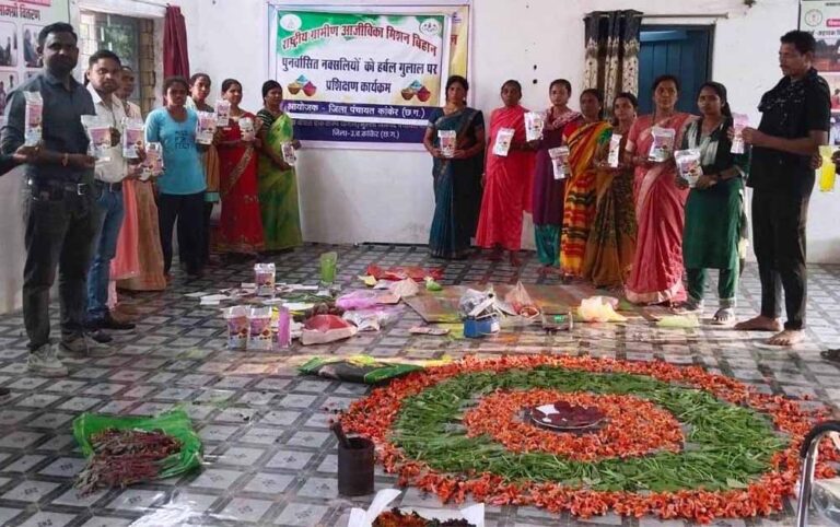 जिंदगी में रंगों की दस्तक, हर एहसास को मिलता नया अर्थ जिंदगी में रंगों की दस्तक, हर एहसास को मिलता नया अर्थ