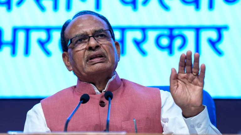 शिवराज सिंह चौहान को बड़ी कानूनी राहत, विवेक तन्खा के साथ समझौते से खत्म हुआ मानहानि मामला शिवराज सिंह चौहान को बड़ी कानूनी राहत, विवेक तन्खा के साथ समझौते से खत्म हुआ मानहानि मामला