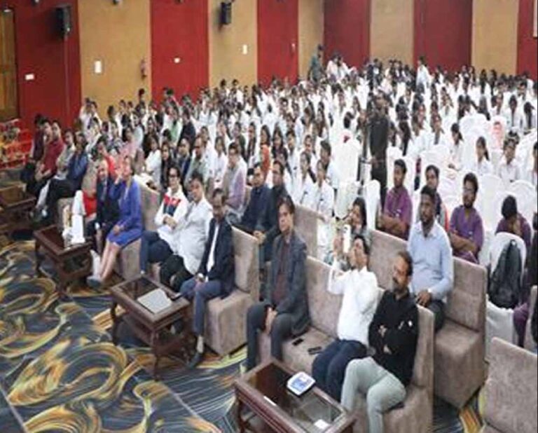 डेंटल सेक्टर में भारत की बढ़ती ताकत, दुनिया में सेवाएं देने को तैयार विशेषज्ञ : शुक्ल