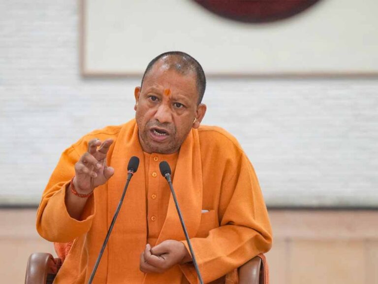 आज यूपी दीपोत्सव, महाकुंभ और वैश्विक निवेश की पहचान, हम प्रदेश को भय और भ्रष्टाचार से मुक्त कर उसे उजाले में लेकर आए: मुख्यमंत्री आज यूपी दीपोत्सव, महाकुंभ और वैश्विक निवेश की पहचान, हम प्रदेश को भय और भ्रष्टाचार से मुक्त कर उसे उजाले में लेकर आए: मुख्यमंत्री