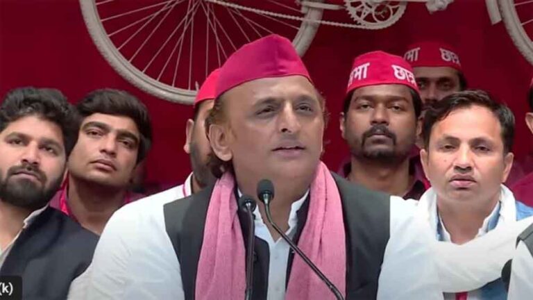 योगी के विदेशी दौरे पर सियासत गरम, अखिलेश बोले—100 विधायक लाओ और मुख्यमंत्री बन जाओ! योगी के विदेशी दौरे पर सियासत गरम, अखिलेश बोले—100 विधायक लाओ और मुख्यमंत्री बन जाओ!