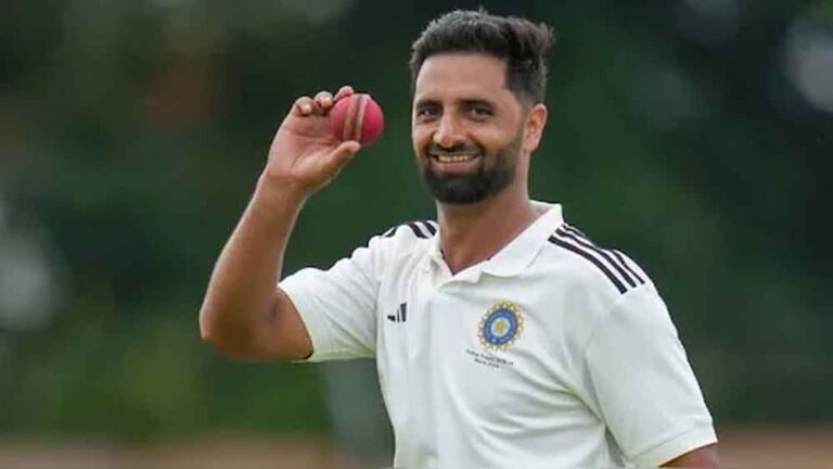 आकिब नबी का कहर, रणजी में 60 विकेट और 7 फाइफर… सौरव गांगुली ने चयनकर्ताओं से उठाई आवाज आकिब नबी का कहर, रणजी में 60 विकेट और 7 फाइफर… सौरव गांगुली ने चयनकर्ताओं से उठाई आवाज