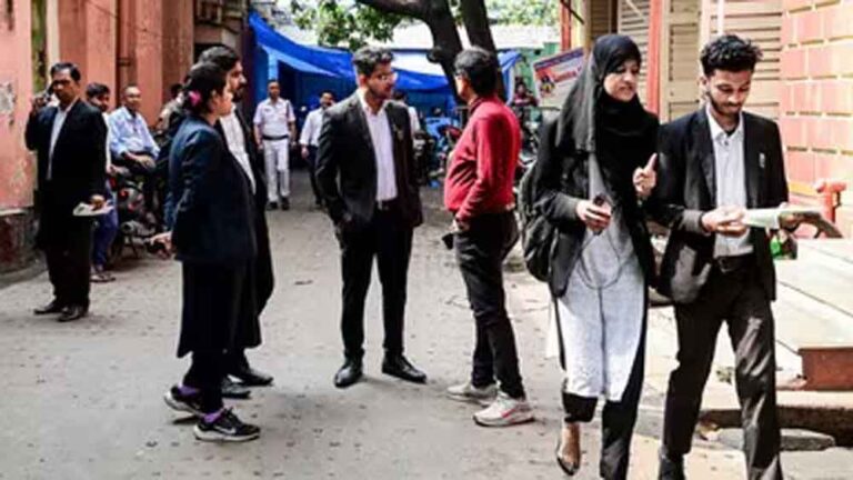 पश्चिम बंगाल की 6 कोर्ट को उड़ाने की धमकी, अफरातफरी के बीच सर्च ऑपरेशन जारी