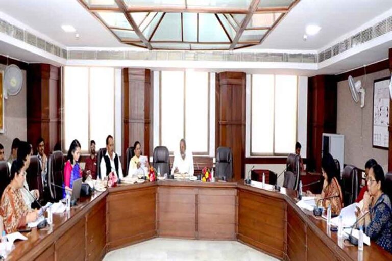 दिव्यांगजनों के लिये तहसील स्तर पर शिविर, सामाजिक सुरक्षा पेंशन और अंत्येष्टि सहायता राशि बढ़ाने का प्रस्ताव