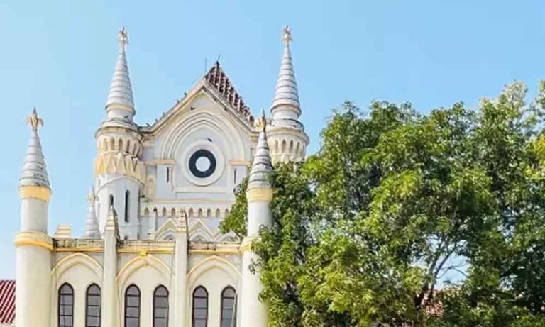 ‘ऐसी जांच कब तक?’ रेप केस में आरोपी को क्लीन चिट देने पर HC की पुलिस को कड़ी फटकार