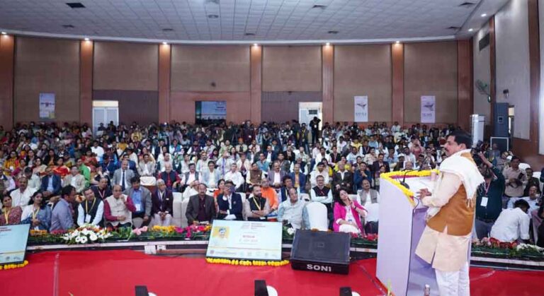 भारतीय संस्कृति में एकल शोध नहीं, समग्र कल्याण आधारित है शोध की परंपरा