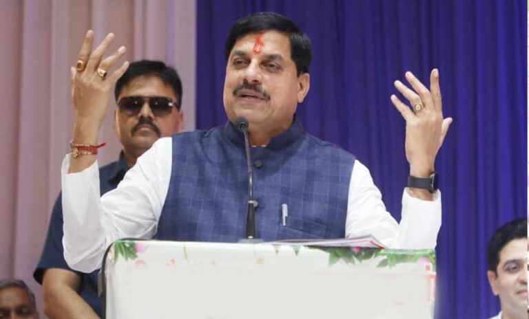 मुख्यमंत्री शहडोल पहुंचेंगे आज, दौरे की तैयारियों के लिए कमिश्नर और कलेक्टर ने लिया जायजा