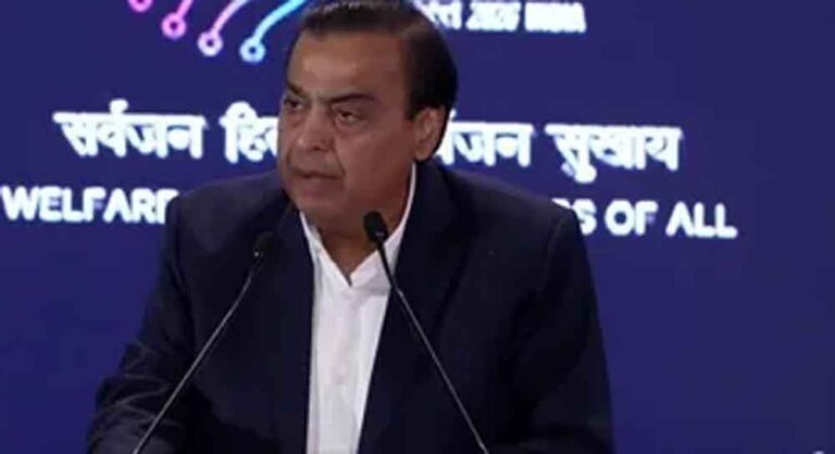 डिजिटल इंडिया को बूस्ट: रिलायंस करेगा AI में मेगा इन्वेस्टमेंट, युवाओं के लिए खुलेंगे नए अवसर – अंबानी डिजिटल इंडिया को बूस्ट: रिलायंस करेगा AI में मेगा इन्वेस्टमेंट, युवाओं के लिए खुलेंगे नए अवसर – अंबानी