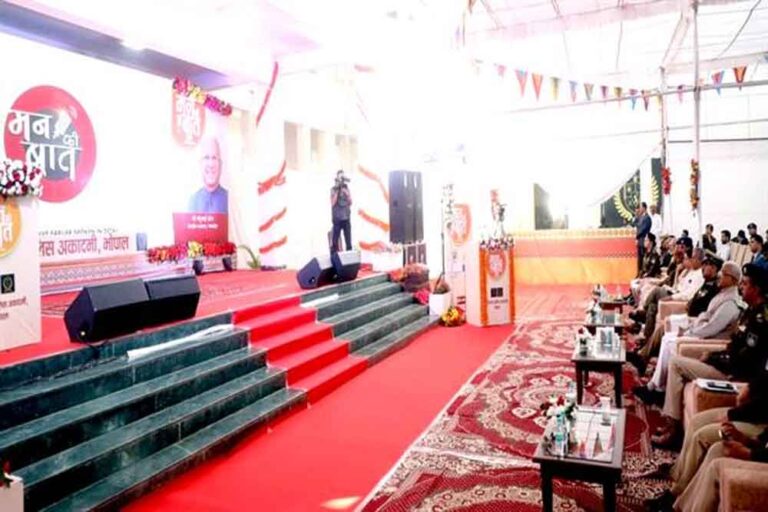 मन की बात’ जन-भावनाओं का सम्मान करने की देती सीख: राज्यपाल पटेल