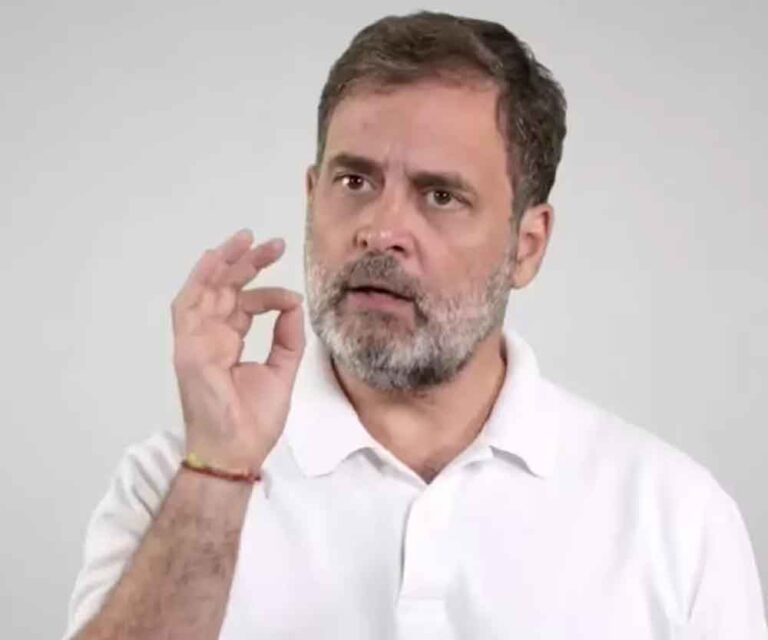 यूथ कांग्रेस पर कार्रवाई से सियासत गरम, राहुल गांधी ने कहा— ‘हम डरने वाले नहीं’ यूथ कांग्रेस पर कार्रवाई से सियासत गरम, राहुल गांधी ने कहा— ‘हम डरने वाले नहीं’