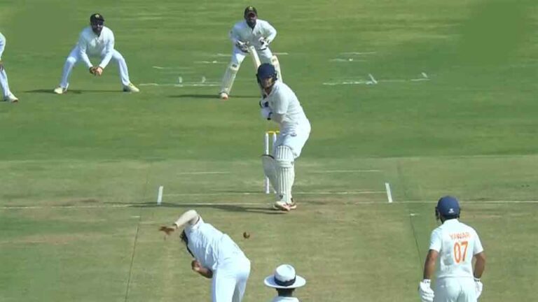 पुंडीर का शानदार शतक, रणजी फाइनल में जम्मू-कश्मीर की पकड़ हुई मजबूत पुंडीर का शानदार शतक, रणजी फाइनल में जम्मू-कश्मीर की पकड़ हुई मजबूत