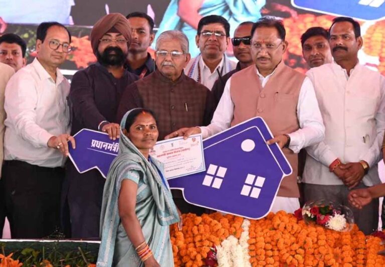 मुख्यमंत्री  साय ने बटन दबाकर किसानों के खातों में की 10 हजार 324 करोड़ रुपए की राशि अंतरित