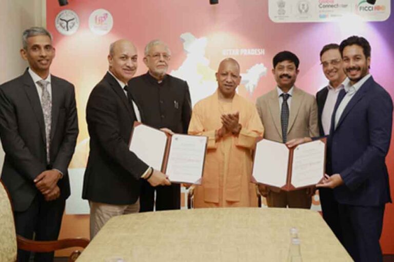 निवेश के मोर्चे पर यूपी को बढ़त: योगी सरकार ने सिंगापुर में किए 6,650 करोड़ के समझौते, हजारों युवाओं को मिलेगा रोजगार