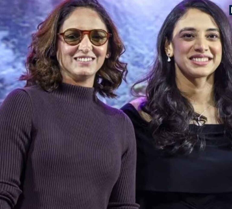 भारतीय क्रिकेट की शान: हरमनप्रीत और स्मृति मंधाना बीबीसी अवॉर्ड्स की रेस में भारतीय क्रिकेट की शान: हरमनप्रीत और स्मृति मंधाना बीबीसी अवॉर्ड्स की रेस में