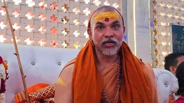 स्वामी अविमुक्तेश्वरानंद केस में हाई कोर्ट का बड़ा फैसला, फिलहाल नहीं होगी गिरफ्तारी स्वामी अविमुक्तेश्वरानंद केस में हाई कोर्ट का बड़ा फैसला, फिलहाल नहीं होगी गिरफ्तारी