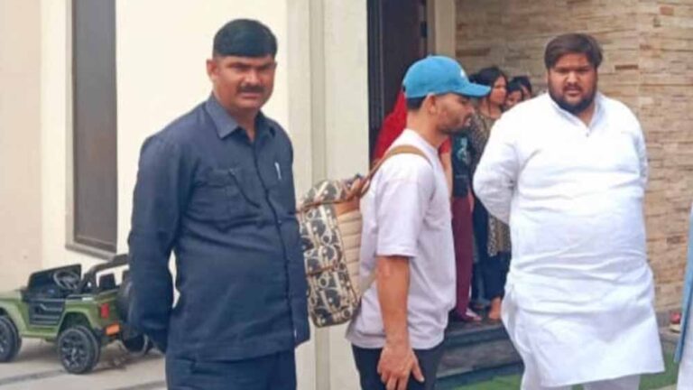 पिता के अंतिम संस्कार के बाद कर्तव्यपथ पर लौटे रिंकू, बोले— हर रन पापा के नाम