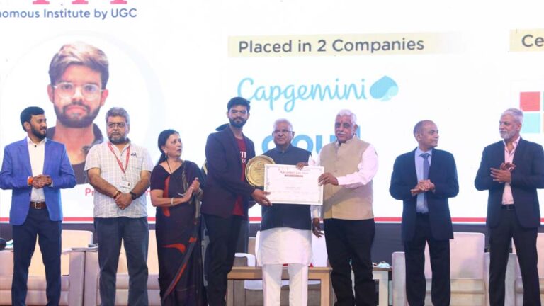 उपलब्धियों का उत्सव भविष्य की बड़ी जिम्मेदारियों की शुरुआत है : राज्यपाल पटेल