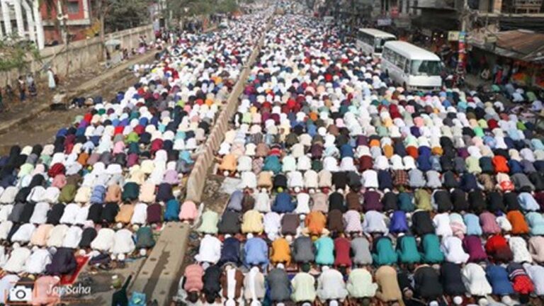 ईद पर सड़क पर नमाज, तो मेरठ में FIR और पासपोर्ट रद्द होने का खतरा