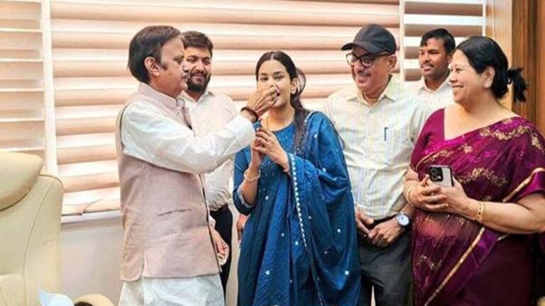 उप मुख्यमंत्री शुक्ल ने सुश्री समीक्षा द्विवेदी को दी उज्जवल भविष्य की शुभकामनाएँ