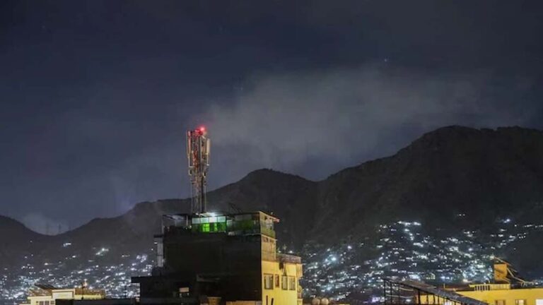 एयरस्ट्राइक के बाद अफगान सरकार का कड़ा संदेश: ‘पाकिस्तान से डिप्लोमेसी का समय अब खत्म’