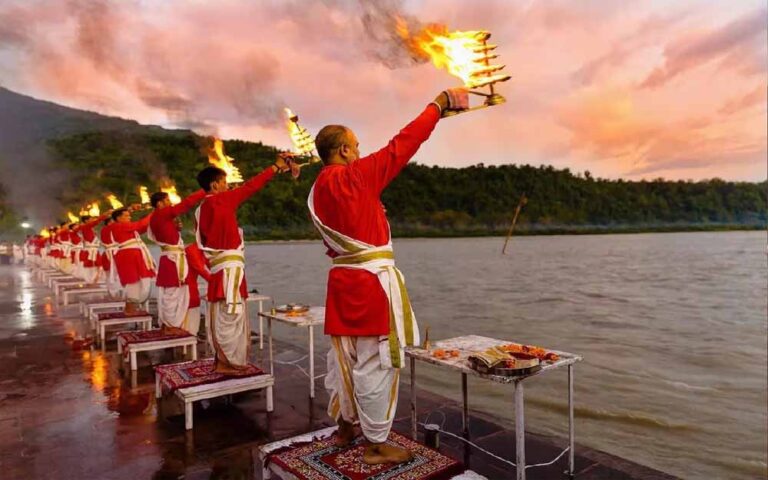 इस घाट पर 19 मार्च से शुरू होगी भव्य गंगा आरती, श्रद्धालुओं को मिलेंगी नई सुविधाएं