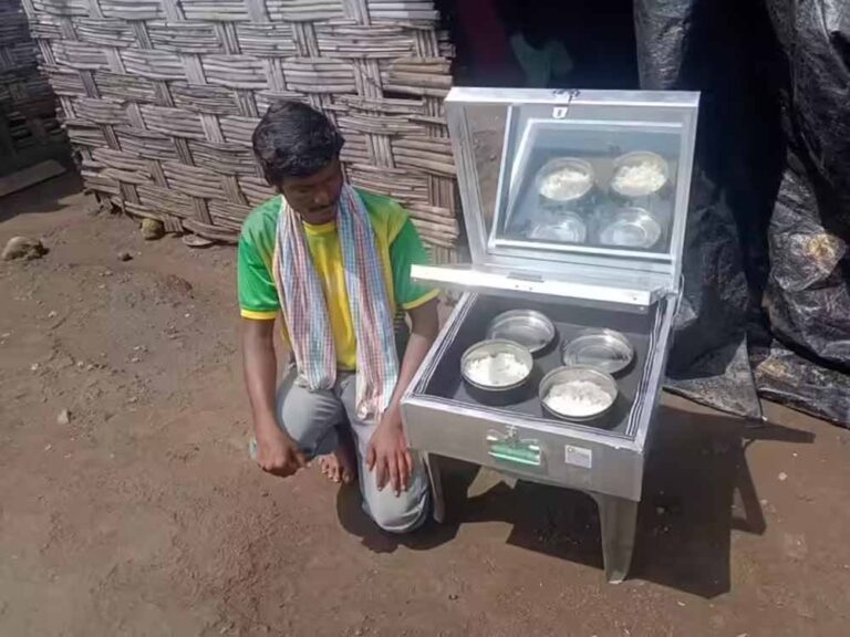 सिर्फ धूप से बनेगा खाना! जानिए सोलर चूल्हे की कीमत और जबरदस्त खूबियां