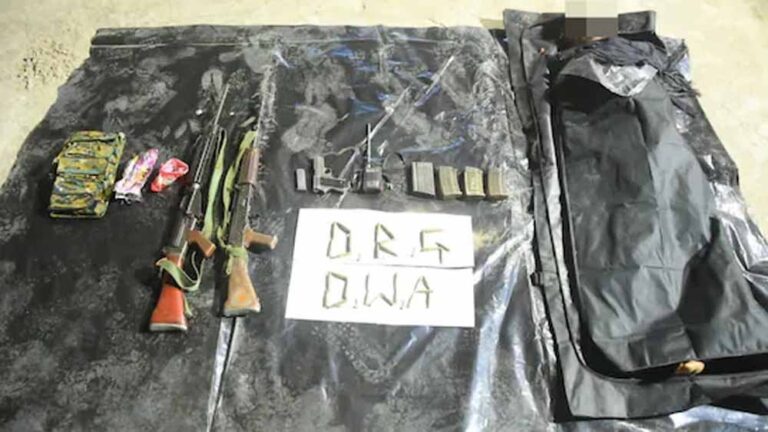 मुठभेड़ में ढेर हुआ भैरमगढ़ एरिया कमेटी का इनामी नक्सली, पुलिस ने बरामद किया शव