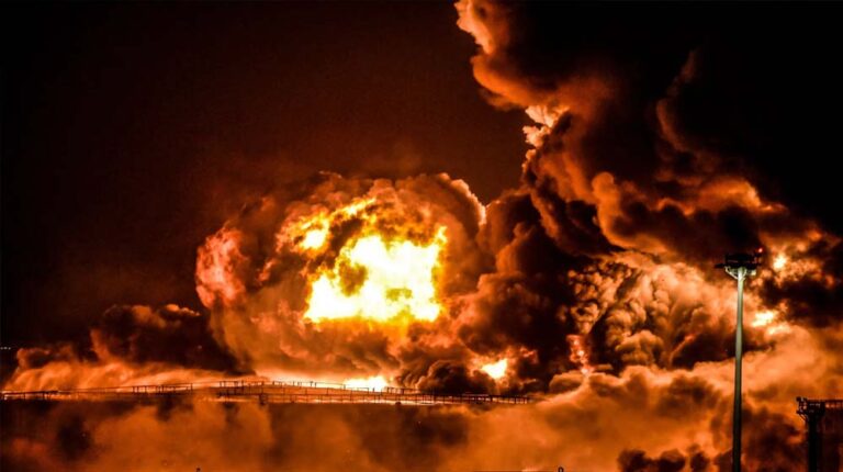 शांति और स्थिरता की दी अपील ईरान का ड्रोन अटैक: सऊदी की Aramco रिफाइनरी पर हमला, PM मोदी का शांति और स्थिरता पर जोर शांति और स्थिरता की दी अपील ईरान का ड्रोन अटैक: सऊदी की Aramco रिफाइनरी पर हमला, PM मोदी का शांति और स्थिरता पर जोर