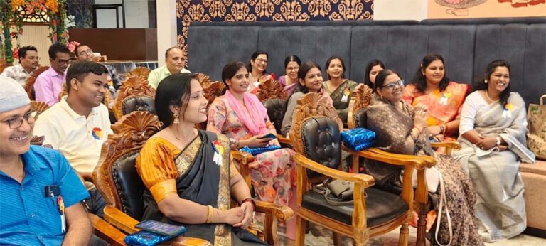 अंतरराष्ट्रीय महिला दिवस के उपलक्ष्य में महिला कर्मचारियों का सम्मान