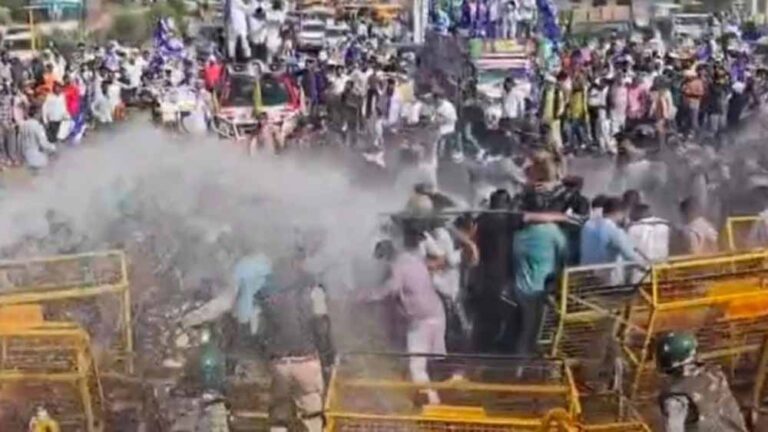 बिना अनुमति निकली संकल्प यात्रा पर पुलिस सख्त, दतिया में भीम आर्मी कार्यकर्ताओं पर लाठीचार्ज