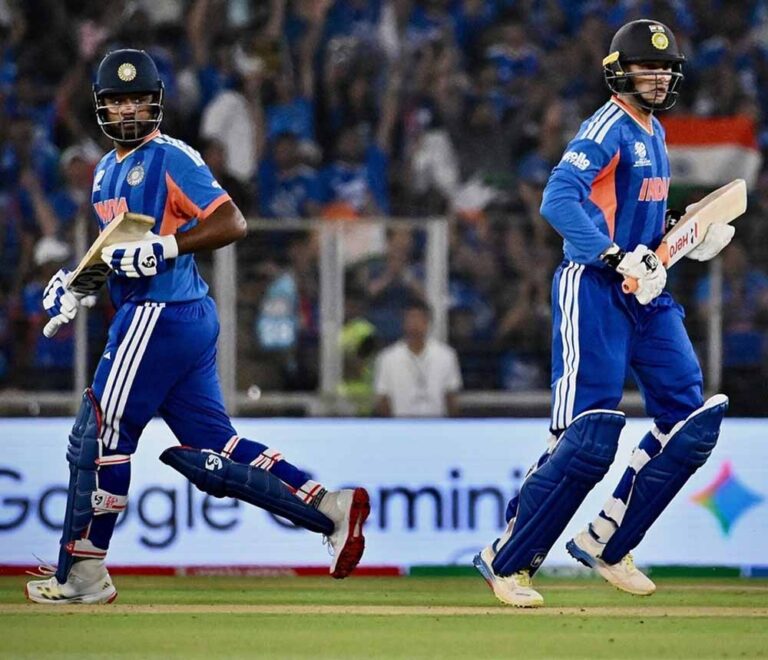 टीम इंडिया का दमदार प्रदर्शन, फाइनल में न्यूजीलैंड के सामने रखा 256 रन का लक्ष्य टीम इंडिया का दमदार प्रदर्शन, फाइनल में न्यूजीलैंड के सामने रखा 256 रन का लक्ष्य