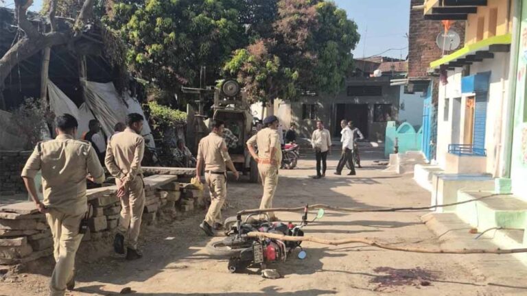दमोह में खौफनाक मर्डर: जेल से रिहा आरोपी ने युवक को रॉड-हथौड़े से पीट-पीटकर मार डाला