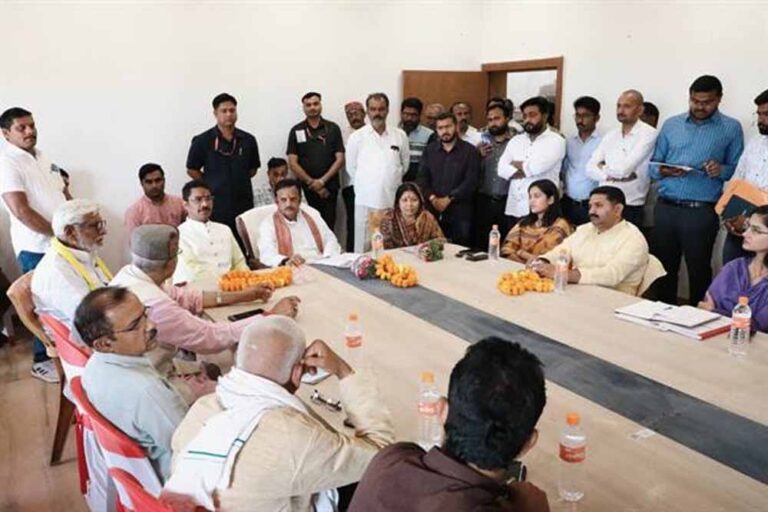 निर्माणाधीन गौशेड व गेस्ट हाउस का कार्य 30 मार्च तक करें पूर्ण निर्माणाधीन गौशेड व गेस्ट हाउस का कार्य 30 मार्च तक करें पूर्ण