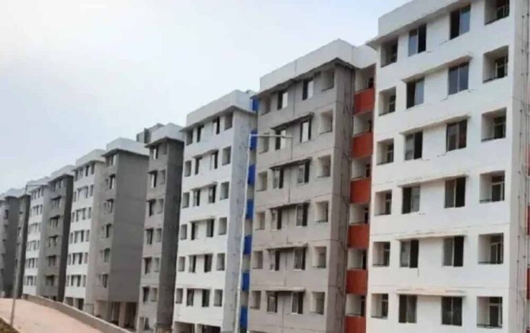 अयोध्या एक्सटेंशन में 10-लेन रोड पर मिलेंगे किफायती फ्लैट्स