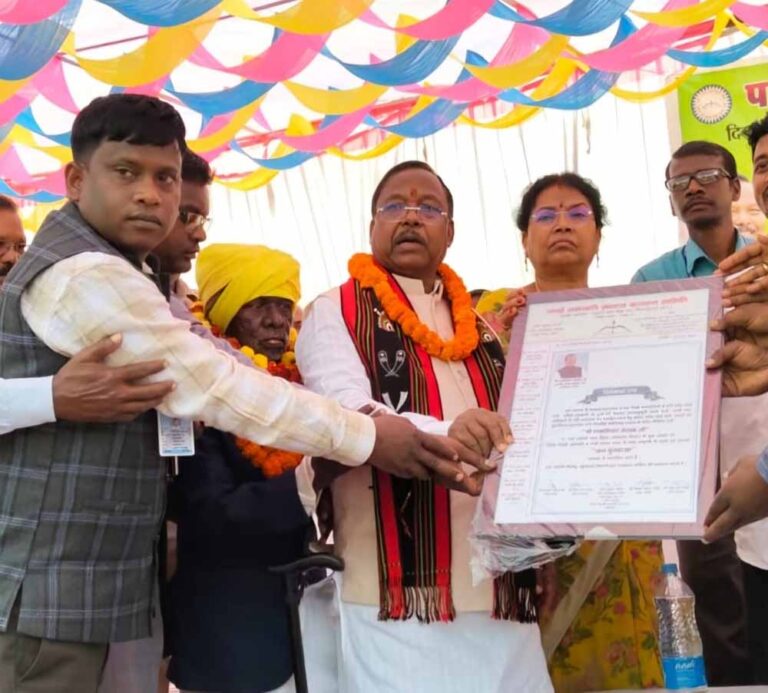 मंत्री रामविचार नेताम ने 50 लाख रुपये के विकास कार्यों की दी सौगात मंत्री रामविचार नेताम ने 50 लाख रुपये के विकास कार्यों की दी सौगात