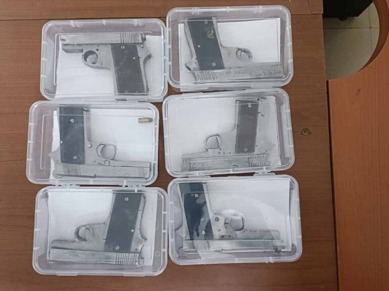 विगत दो सप्ताह में प्रदेश के विभिन्न जिलों से 42 अवैध हथियार जप्त