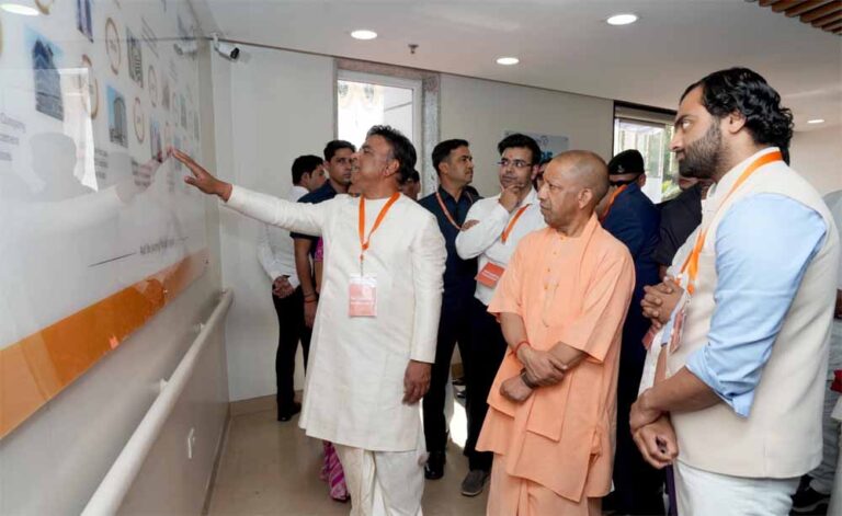 जब देश बढ़ रहा है तो सबसे बड़ी आबादी का राज्य उत्तर प्रदेश भी पीछे नहीं हैः मुख्यमंत्री