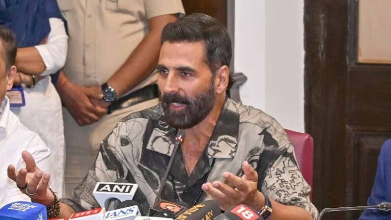 गैस सिलेंडर की कमी पर Akshay Kumar का रिएक्शन, घर में अब इंडक्शन का सहारा