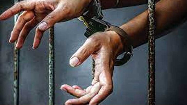 लखनऊ में 12 करोड़ की हेरोइन के साथ तस्कर गिरफ्तार, कार से भारी नशे की खेप बरामद