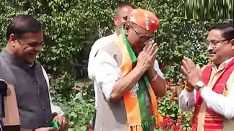 एक दिन में बड़ा उलटफेर: कांग्रेस से इस्तीफा देकर BJP में आए प्रद्युत बोरदोलोई, हिमंता के बयान ने दिए संकेत