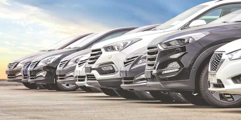 फरवरी 2026 में कारों की बिक्री में तेजी, Tata की बिक्री 34% और Mahindra की 19% बढ़ी फरवरी 2026 में कारों की बिक्री में तेजी, Tata की बिक्री 34% और Mahindra की 19% बढ़ी