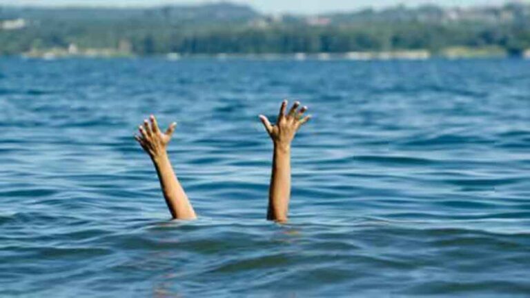 रंगों के त्योहार पर त्रासदी: गुजरात में डूबने से 30 से अधिक लोगों की जान गई