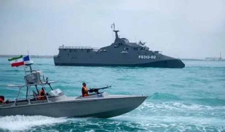 होर्मुज तनाव के बीच ट्रंप ने मांगा सहयोग, साउथ कोरिया ने रखी अपनी शर्तें होर्मुज तनाव के बीच ट्रंप ने मांगा सहयोग, साउथ कोरिया ने रखी अपनी शर्तें