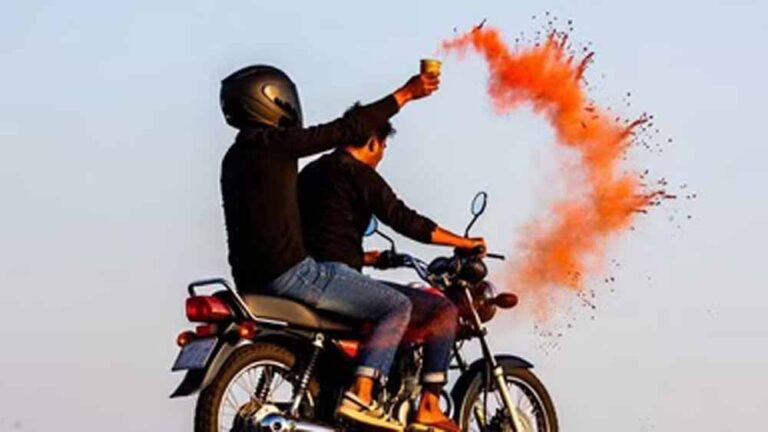 फिल्मी अंदाज में वारदात: मिर्ची झोंककर 1 करोड़ कैश लूट ले गए बदमाश