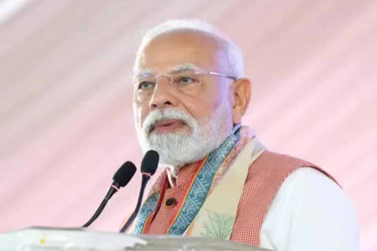 असम को विकास की रफ्तार: कोकराझार में PM मोदी ने 4570 करोड़ के प्रोजेक्ट दिए, ‘असम माला 3.0’ और नई ट्रेनें शुरू