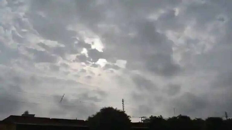 छत्तीसगढ़ में मौसम का यू-टर्न: बस्तर में बारिश और तेज हवा की चेतावनी