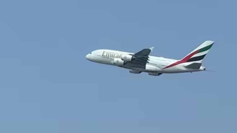 आसमान में सुरक्षा का नया जंग: मिसाइल और ड्रोन हमलों से निपटते पायलट