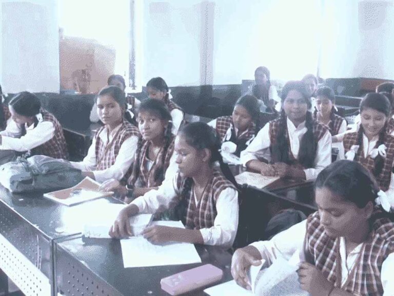 नकल रोकने के इंतजाम फेल! MP बोर्ड परीक्षा में सबसे ज्यादा मामले मुरैना में, भोपाल दूसरे स्थान पर नकल रोकने के इंतजाम फेल! MP बोर्ड परीक्षा में सबसे ज्यादा मामले मुरैना में, भोपाल दूसरे स्थान पर